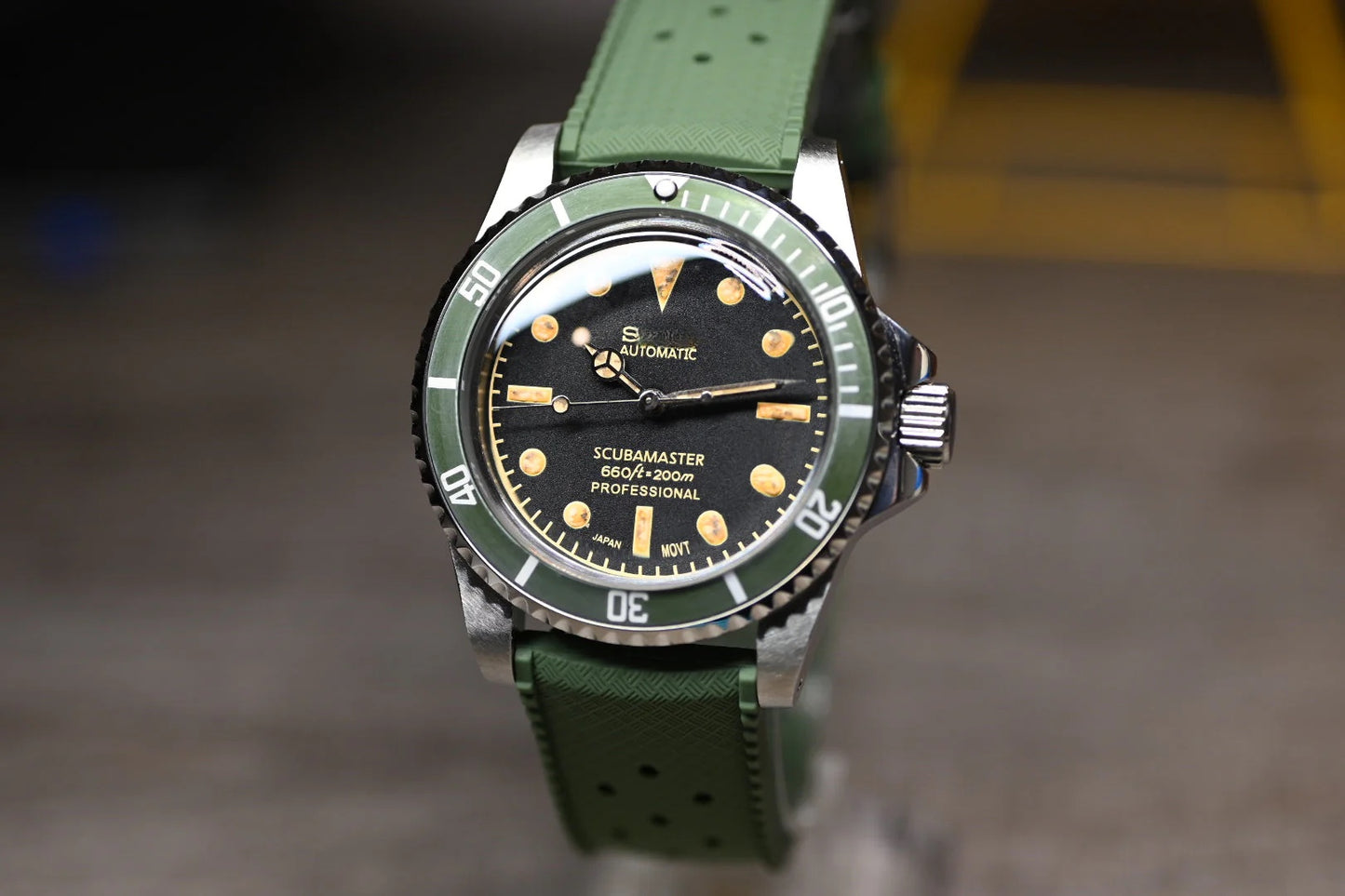 B. Khaki vintage sub (PRE ORDER)