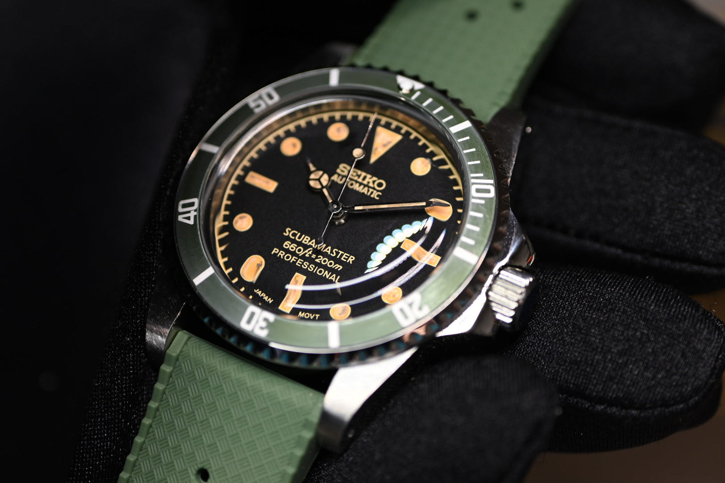 B. Khaki vintage sub (PRE ORDER)